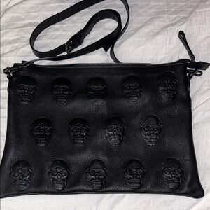 IOpelle Italia leather skull bag